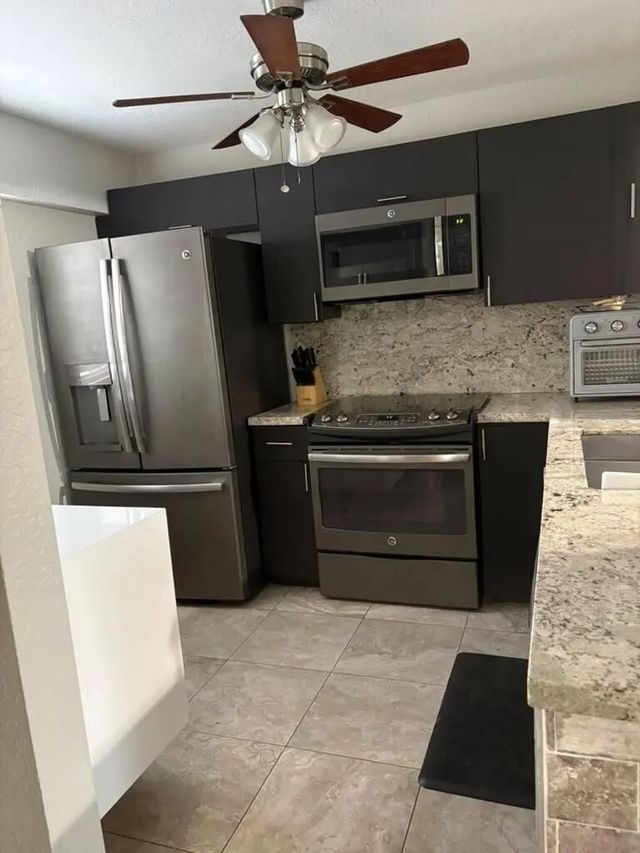 5 of 16 - 4311 Crystal Lake Drive, Pompano Beach, FL