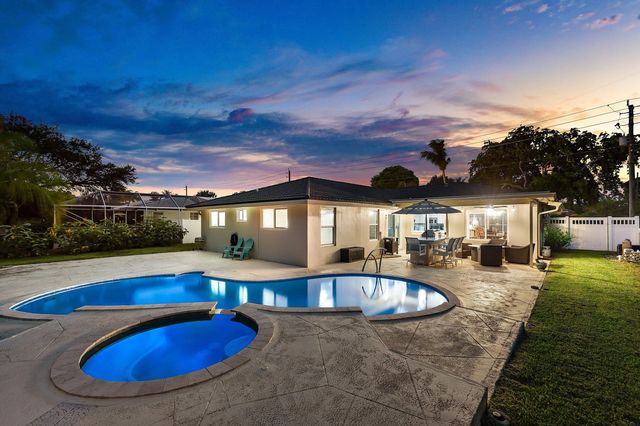 5 of 42 - 4520 Nw 5th Avenue, Boca Raton, FL