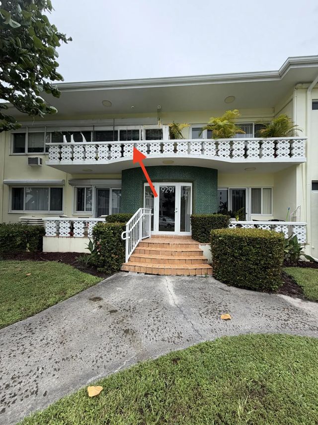 3 of 10 - 9291 W Bay Harbor Drive #8, Bay Harbor Islands, FL
