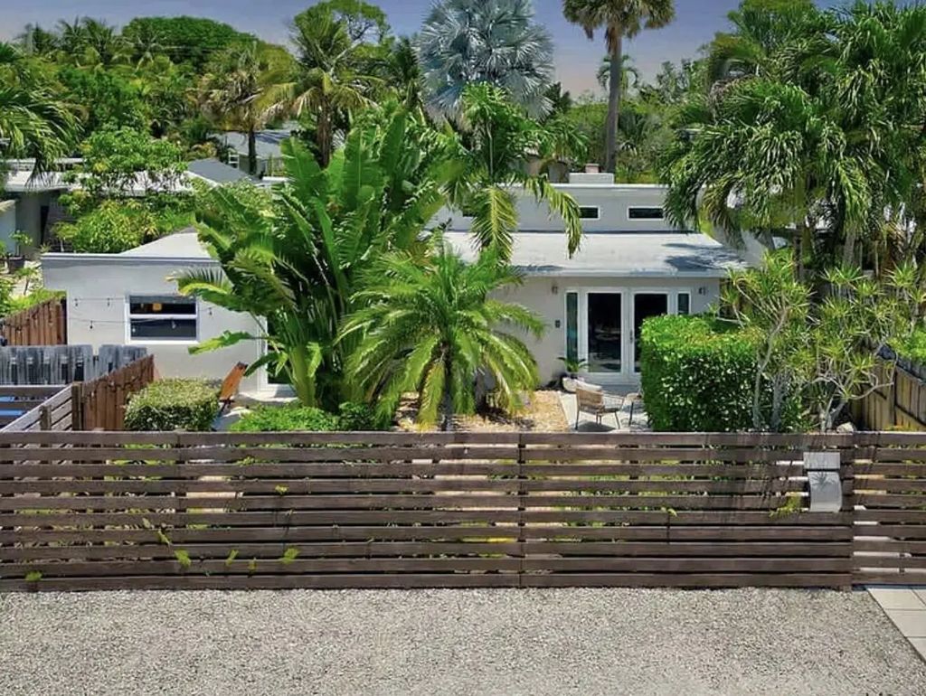 1449 Ne 23rd Street, Wilton Manors
