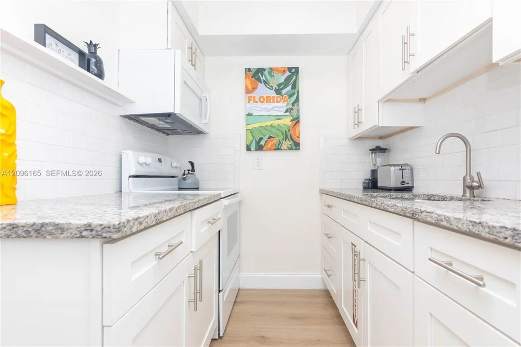 735 Ne 15th Street #1-4, Fort Lauderdale