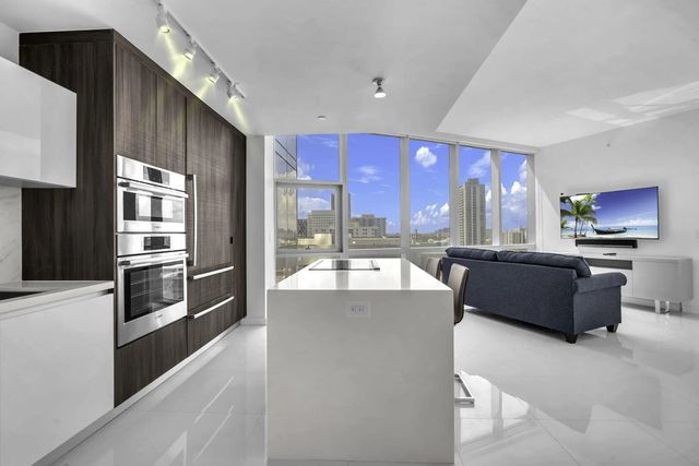2 of 29 - 851 Ne 1st Avenue #1002, Miami, FL