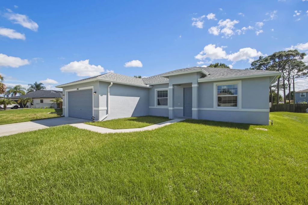 1946 Sw Leafy Road, Port St. Lucie