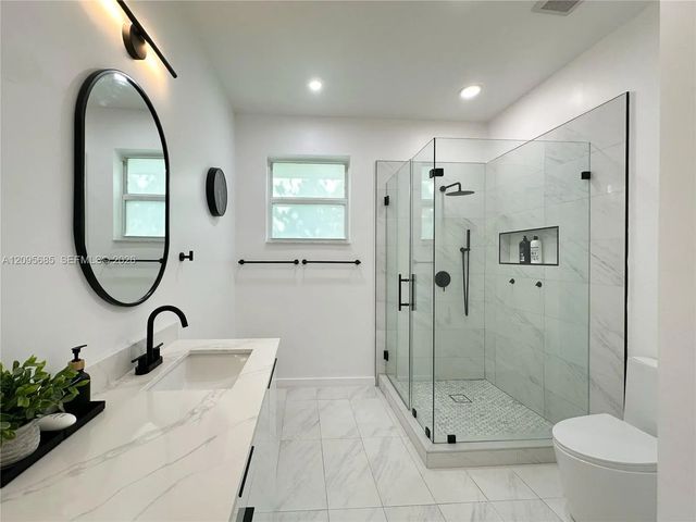 3 of 8 - 22578 Sw 89th Place, Cutler Bay, FL