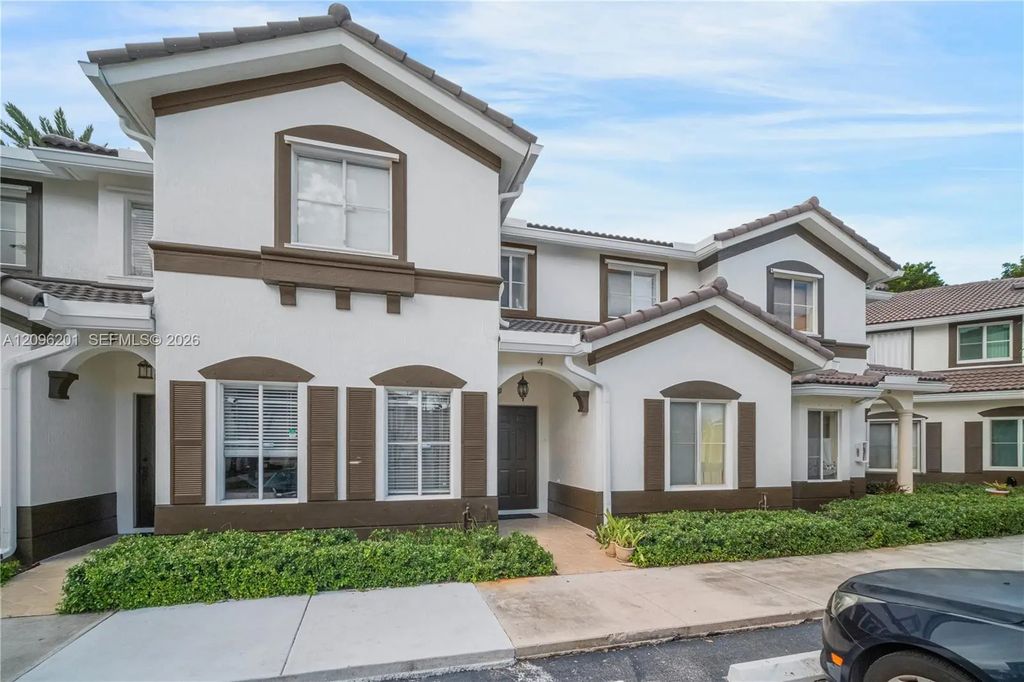 8810 W Flagler Street #4, Miami