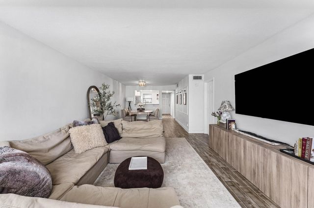 3 of 17 - 2960 Sw 22nd Avenue #8030, Delray Beach, FL