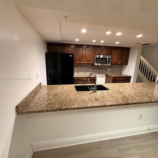4 of 11 - 13370 Sw 89th Terrace #f, Miami, FL