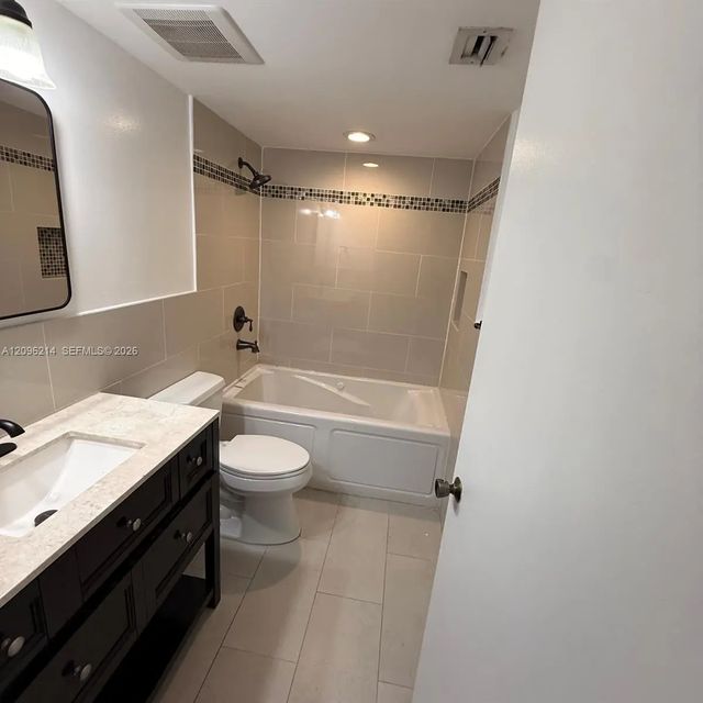 5 of 11 - 13370 Sw 89th Terrace #f, Miami, FL