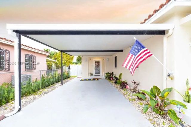 3 of 56 - 55 Sw 60th Avenue, Miami, FL