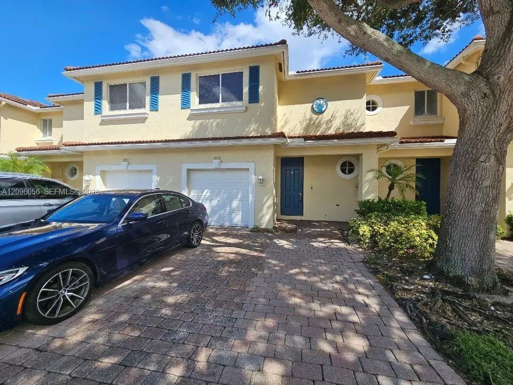 2779 S Evergreen Circle, Boynton Beach