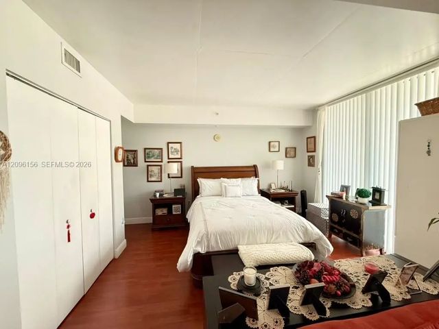 5 of 25 - 3180 Sw 22nd Terrace #1208, Miami, FL