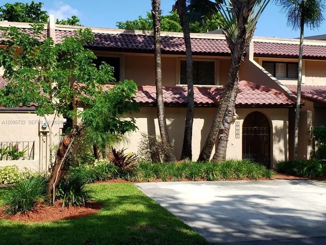 3746 Alcantara Avenue #70-d, Doral