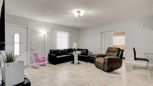 4 of 25 - 641 Sw 62nd Avenue, Miami, FL