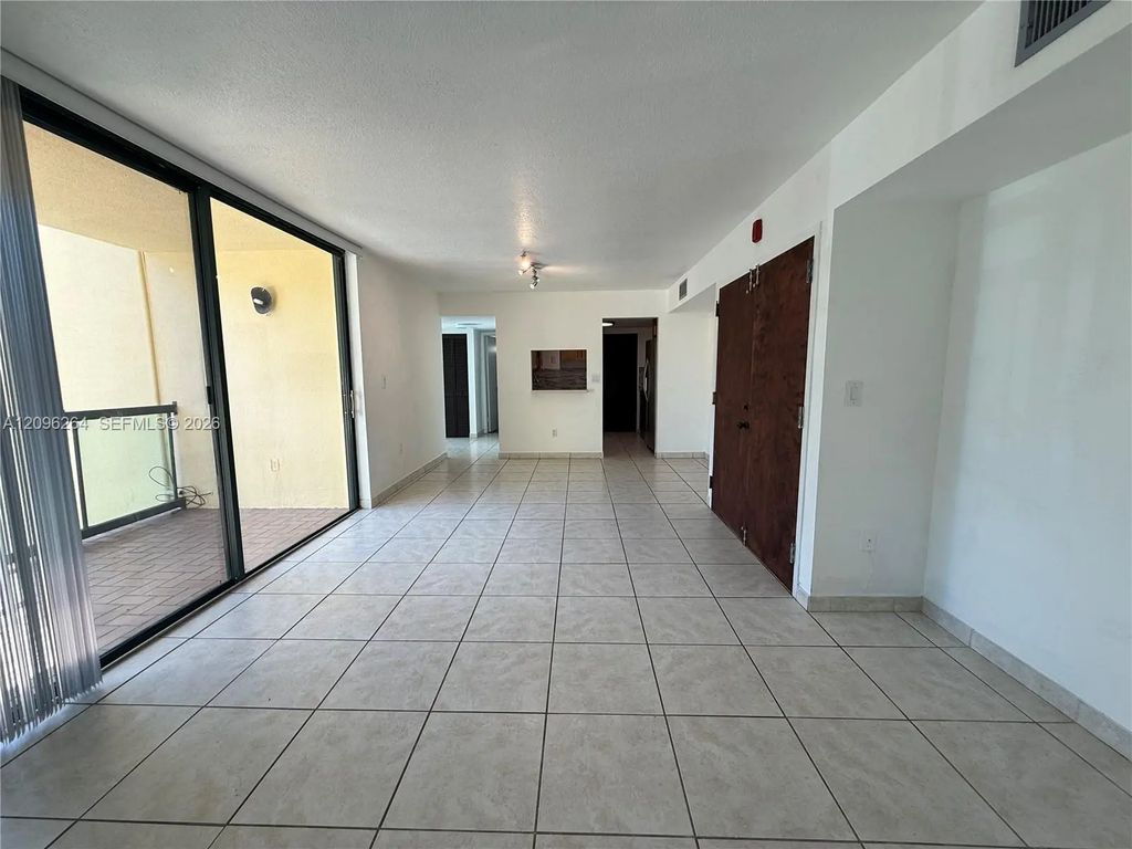 11750 Sw 18th Street #208-1, Miami