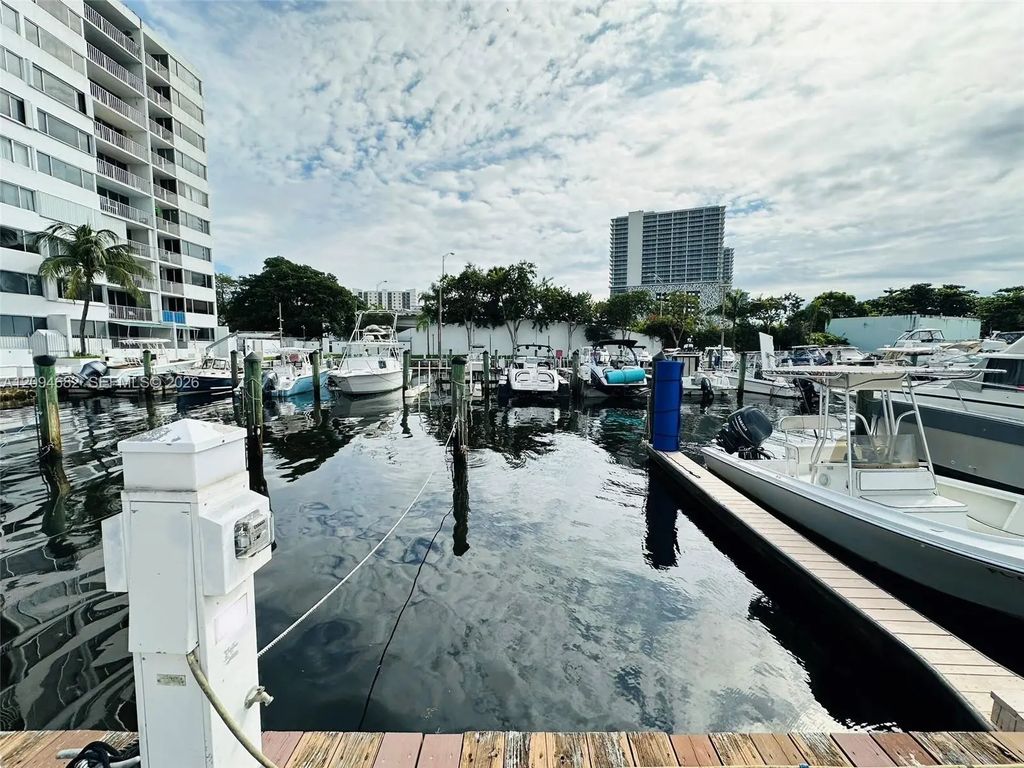 1700 N River Drive, Miami