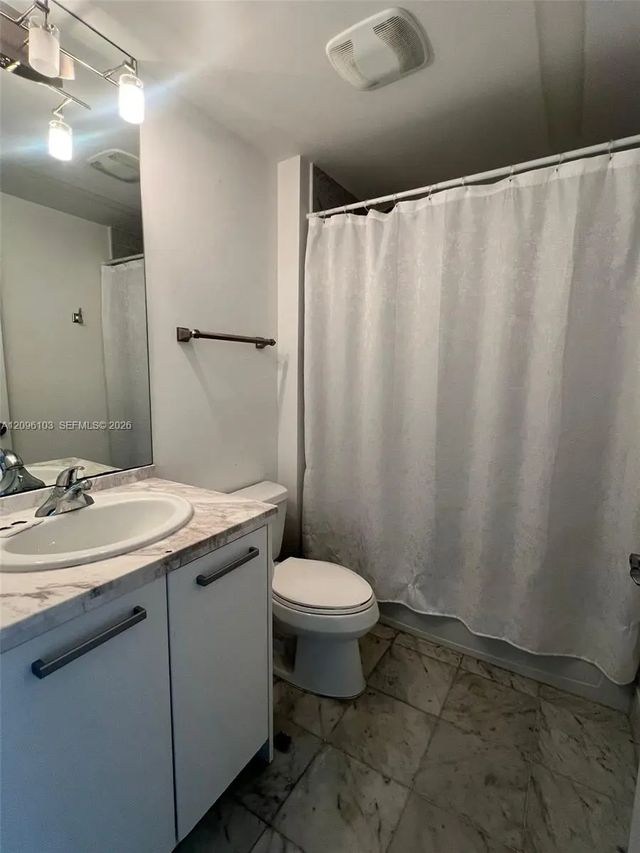 4 of 23 - 253 Ne 2nd Street #2508, Miami, FL
