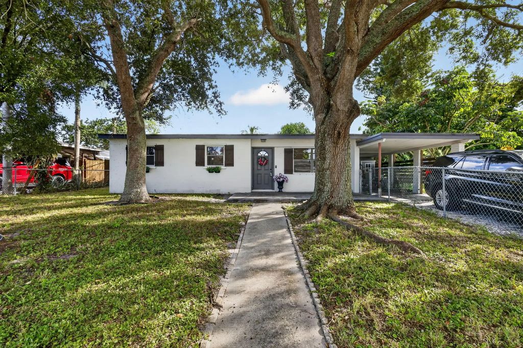 3842 Ocala Road, Lake Worth