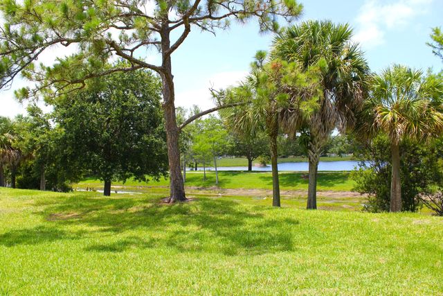 2 of 16 - 1500 Se Royal Green Circle #102, Port St. Lucie, FL