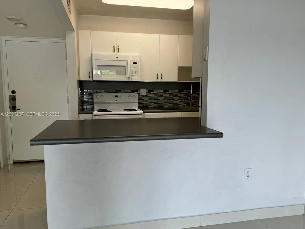 5731 Nw 37th Street #219, Virginia Gardens