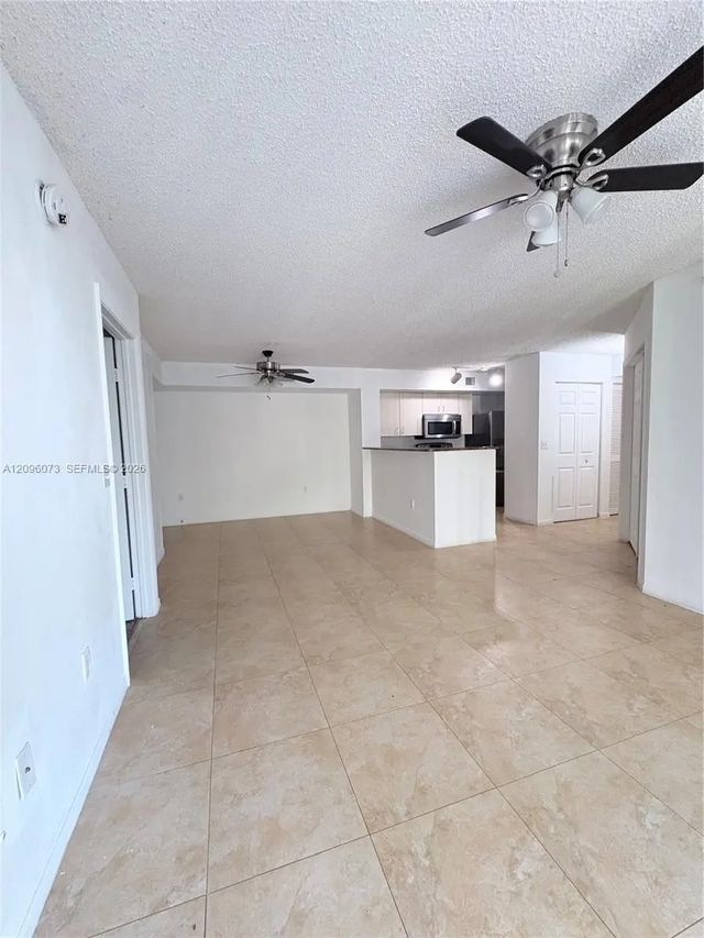 3 of 22 - 711 Sw 111th Way #202, Pembroke Pines, FL