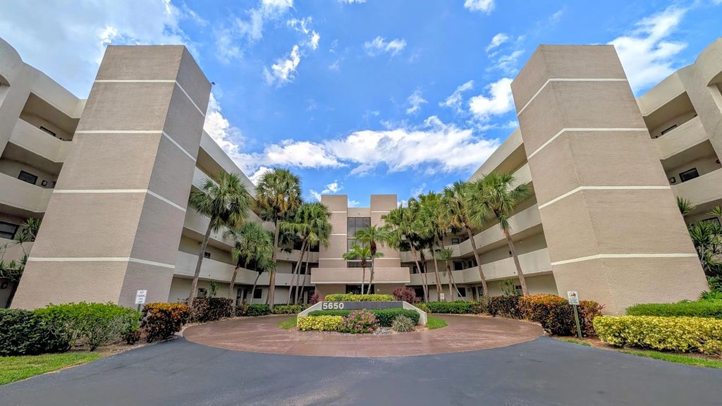 5650 Camino Del Sol #101, Boca Raton