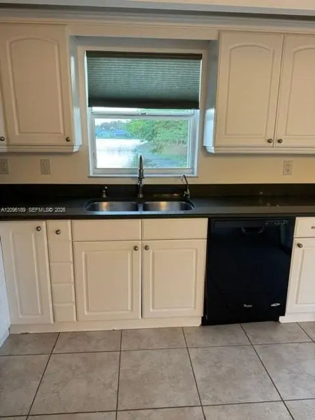 5 of 33 - 610 Se 22nd Lane, Homestead, FL