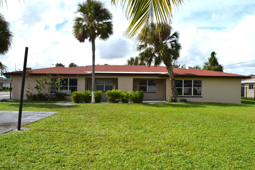 5631 Nw 27th Court #5631, Lauderhill