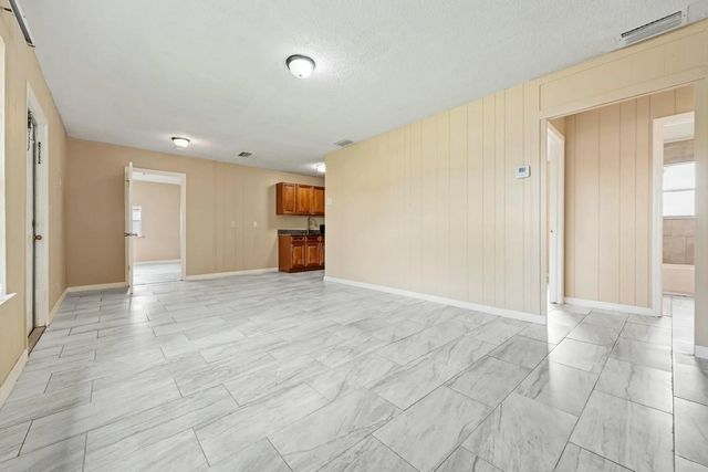 4 of 23 - 816 Ne 22nd Street, Belle Glade, FL
