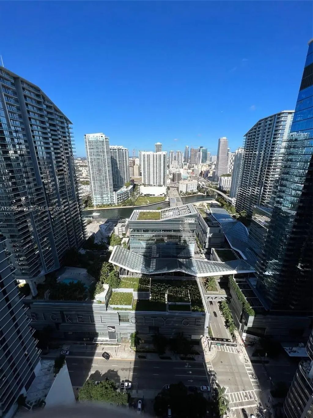 45 Sw 9th Street #3709, Miami