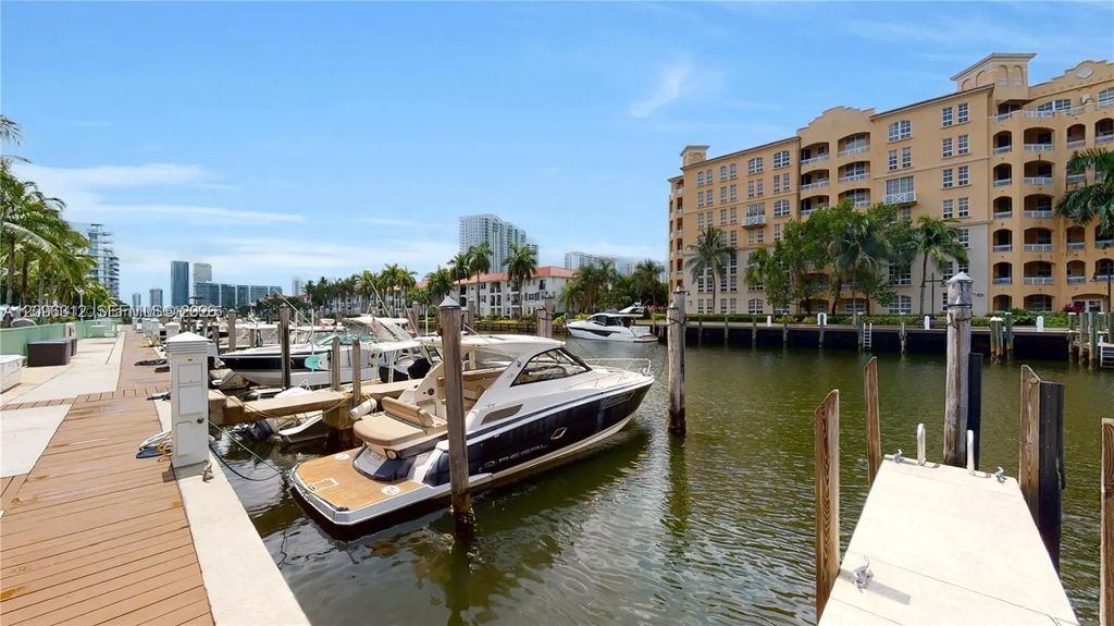2950 Ne 188th Street, Aventura