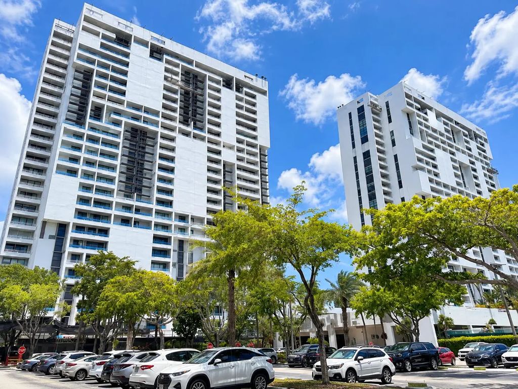 20355 Ne 34 Court #828, Aventura