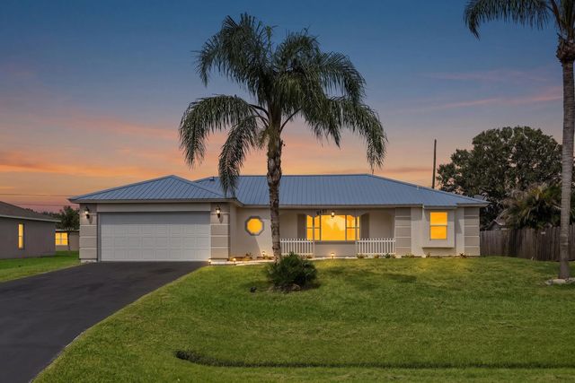 1051 Sw Dubois, Port St. Lucie