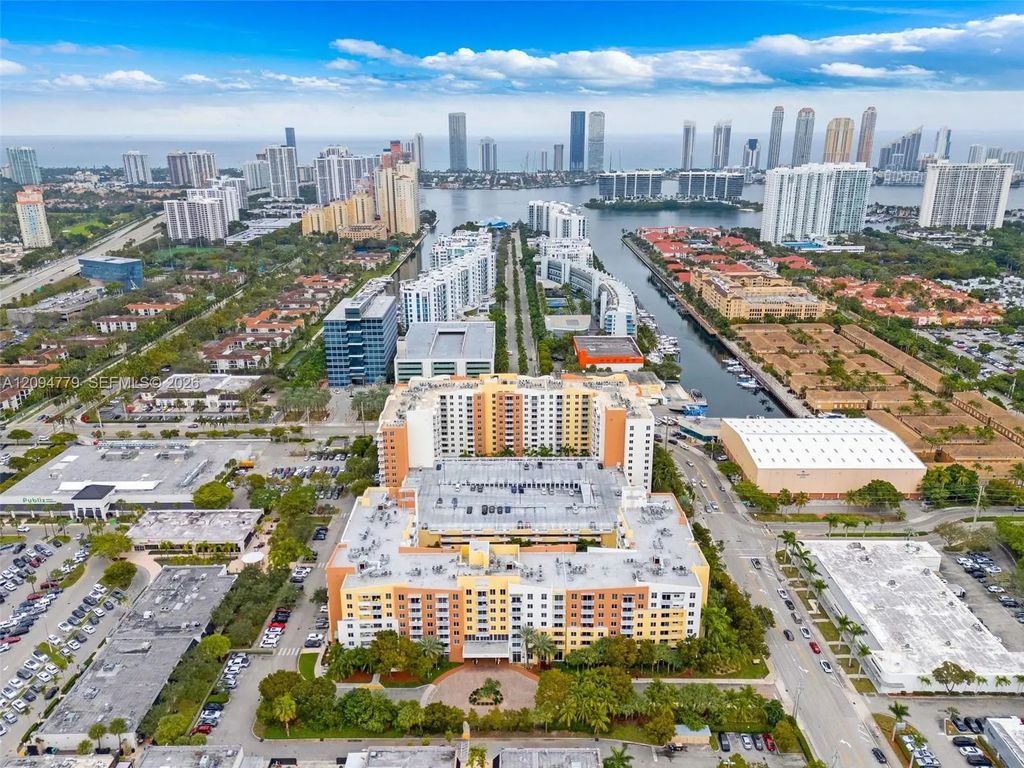 18800 Ne 29th Avenue #922, Aventura