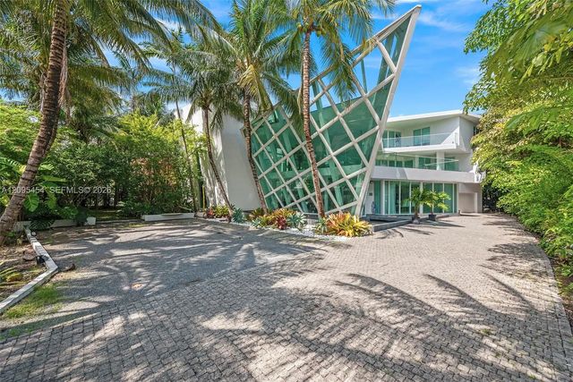 5 of 92 - 480 Ocean Boulevard, Golden Beach, FL