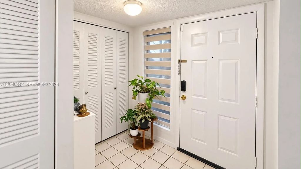 5200 Nw 31st Avenue #82, Fort Lauderdale