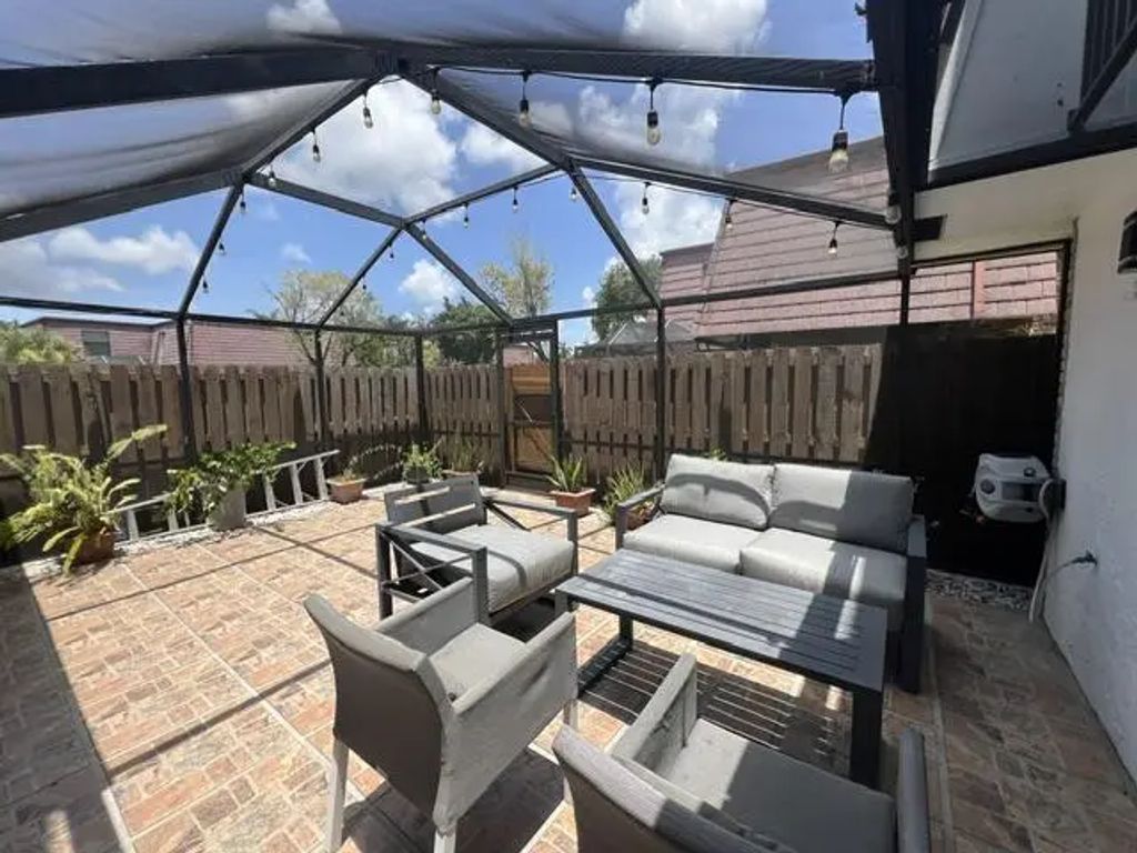 7542 Courtyard Run E, Boca Raton