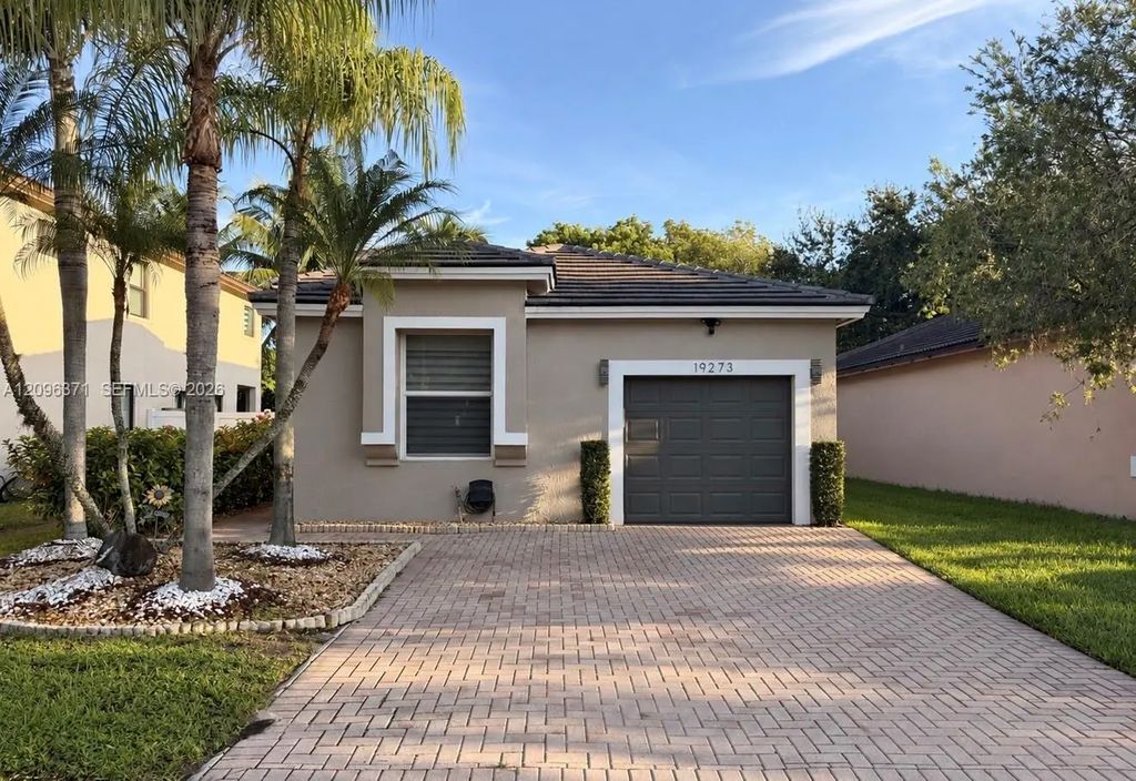 19273 Nw 14th Street #19273, Pembroke Pines