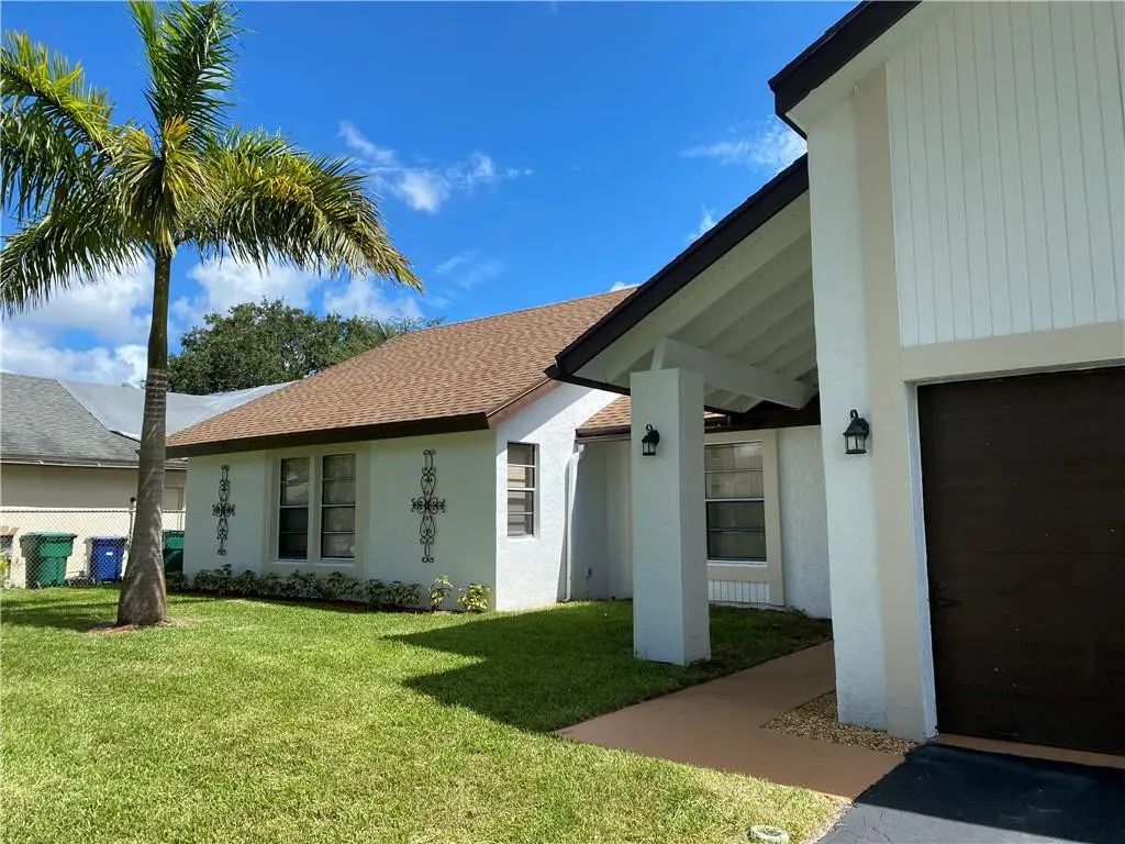 7408 Nw 48th Court, Lauderhill