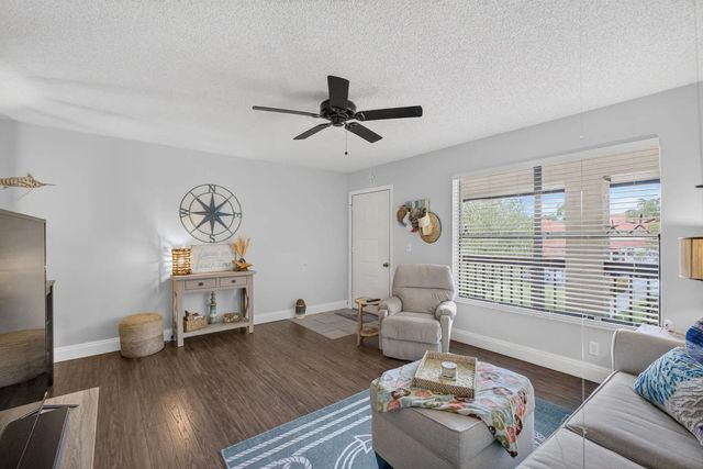 3 of 41 - 270 Sw South River Drive #204, Stuart, FL
