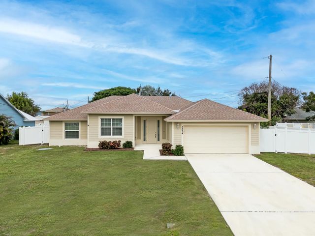 3874 Sw Mccrory Street, Port St. Lucie