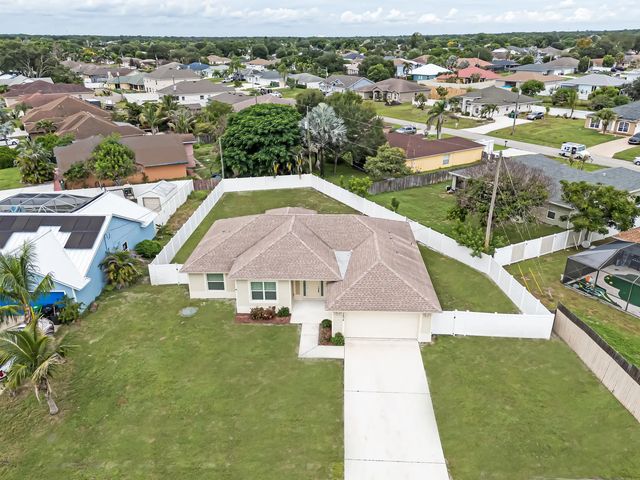 2 of 26 - 3874 Sw Mccrory Street, Port St. Lucie, FL