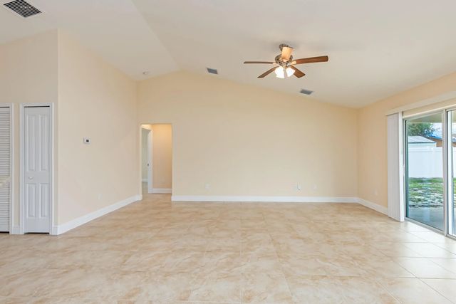 5 of 26 - 3874 Sw Mccrory Street, Port St. Lucie, FL