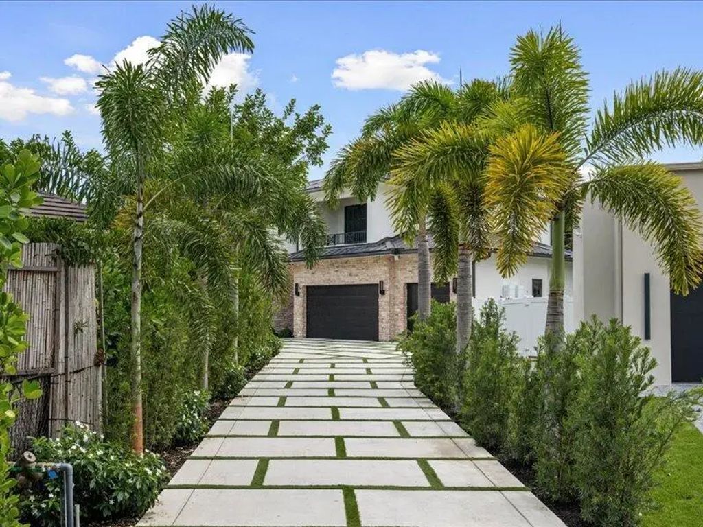 224 Nw 11th Street, Boca Raton
