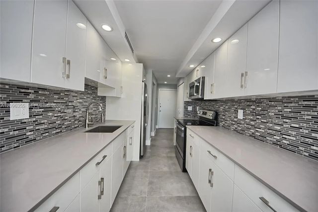 1660 Ne 191st Street #309-1, Miami