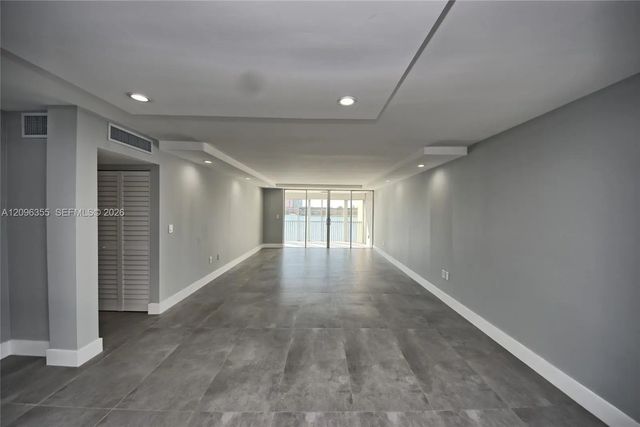 2 of 21 - 1660 Ne 191st Street #309-1, Miami, FL
