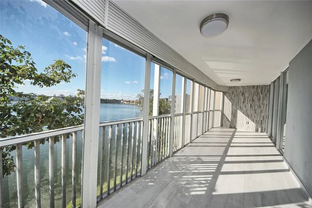3 of 21 - 1660 Ne 191st Street #309-1, Miami, FL
