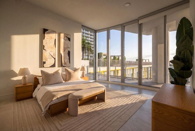 220 Lake Shore Drive #612, West Palm Beach