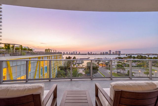 3 of 86 - 220 Lake Shore Drive #612, West Palm Beach, FL