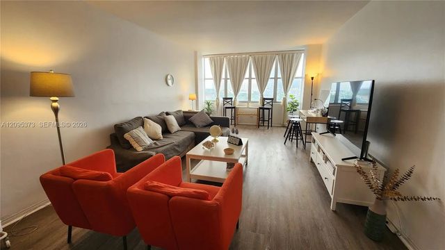 3 of 22 - 7441 Wayne Avenue #8q, Miami Beach, FL