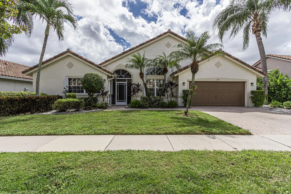7021 Falls Road E, Boynton Beach